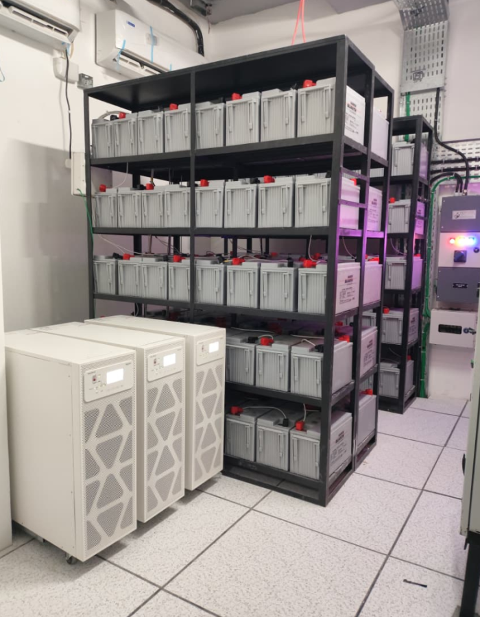 Easy 3S Conventional UPS with SMF/VRLA Batteries